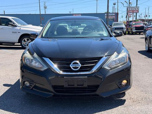 Used 2016 Nissan Altima 2.5 SR FWD image 2