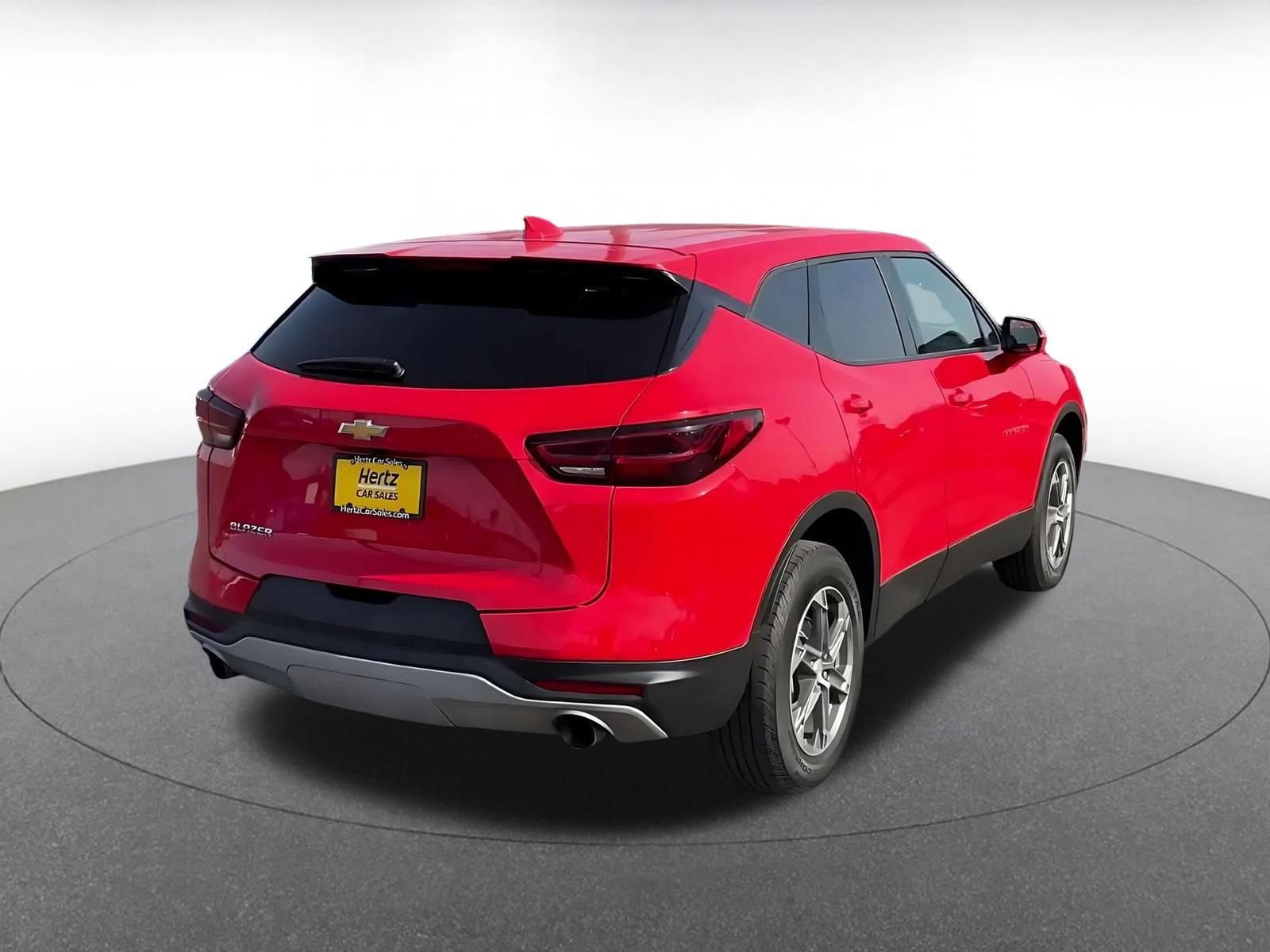 Used 2025 Chevrolet Blazer LT FWD image 13
