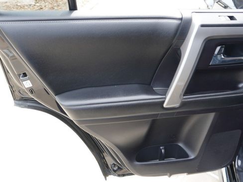 Used 2015 Toyota 4Runner Limited AWD/4WD image 32