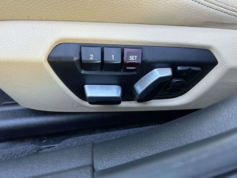 Used 2018 BMW 340i Sedan RWD image 15