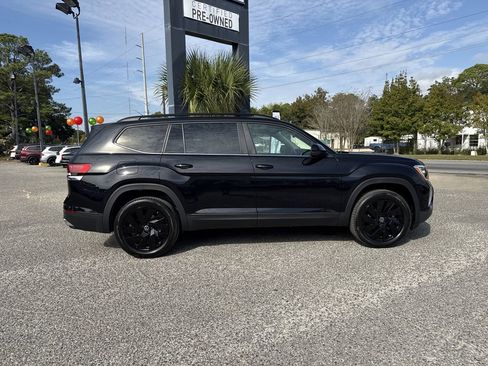 New 2026 Volkswagen Atlas SE image 8