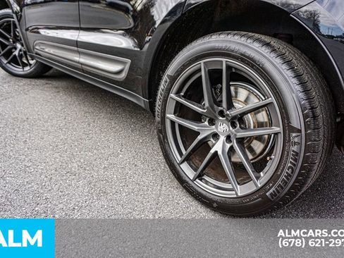 Used 2023 Porsche Macan Turbo image 16