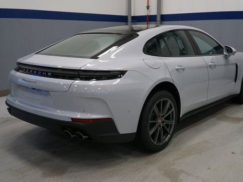 New 2026 Porsche Panamera 4 image 10