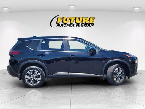 Certified 2023 Nissan Rogue SV FWD image 3