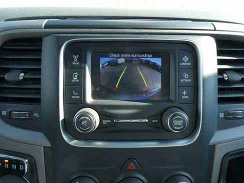 Used 2017 RAM 1500 Express image 25