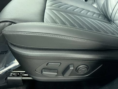 Certified 2024 Kia Sorento SX Prestige AWD/4WD image 15