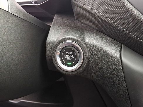Used 2023 Chevrolet TrailBlazer LT FWD image 23