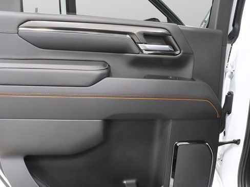 Used 2024 GMC Sierra 2500 AT4 w/ AT4 Premium Plus Package image 26