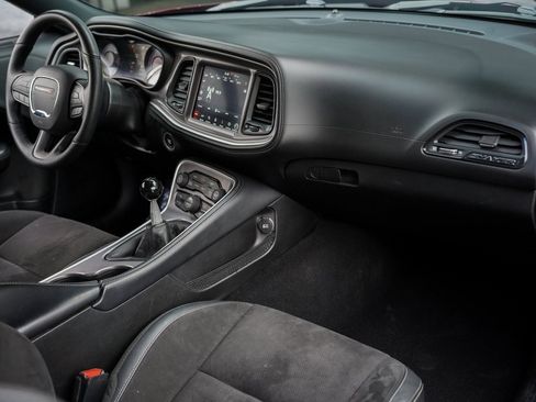 Used 2022 Dodge Challenger R/T Scat Pack w/ Shaker Package image 22