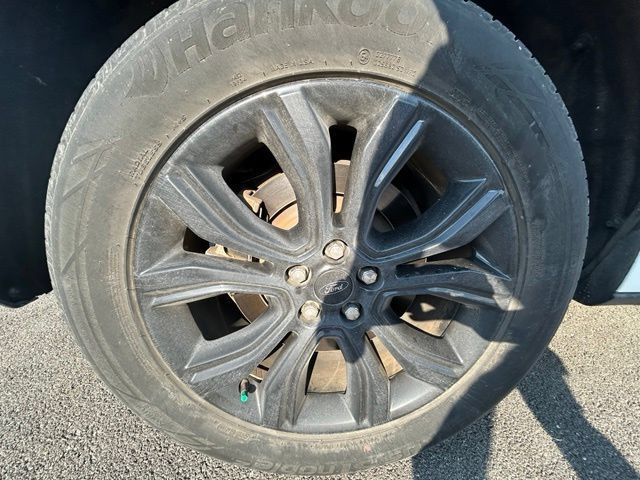 Used 2022 Ford Edge SE w/ Black Appearance Package AWD/4WD image 17