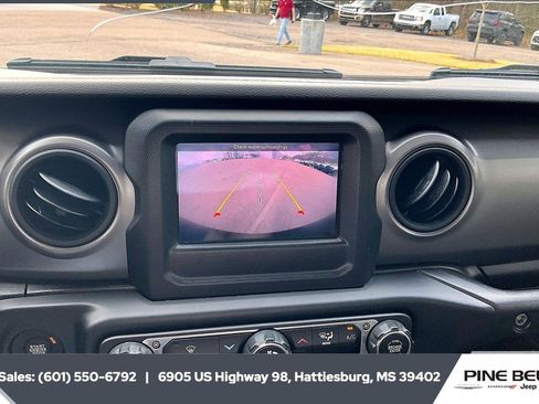 Used 2022 Jeep Wrangler Unlimited Sport image 15