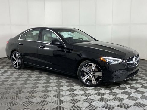 Used 2025 Mercedes-Benz C 300 4MATIC Sedan image 6