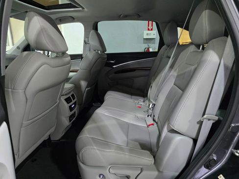 Used 2017 Acura MDX SH-AWD image 25