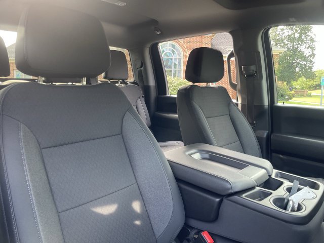 Used 2024 Chevrolet Silverado 2500 Custom w/ Custom Convenience Package AWD/4WD image 24