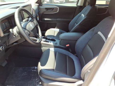 New 2026 Ford Bronco Sport Outer Banks w/ Outer Banks Tech Package+ AWD/4WD image 9