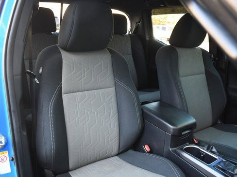 Used 2020 Toyota Tacoma TRD Sport w/ Technology Package image 26