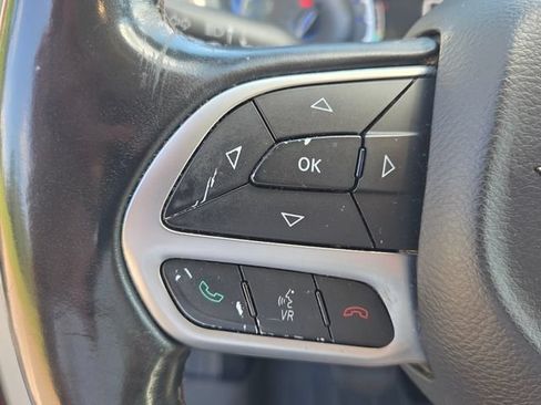 Used 2017 Chrysler Pacifica Touring-L Plus w/ Advanced Safetytec Group FWD image 28