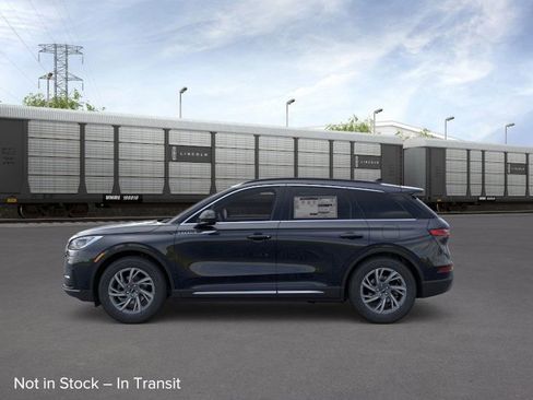 New 2026 Lincoln Corsair Premiere image 25