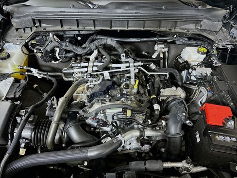 Used 2025 Ford Bronco Big Bend image 33