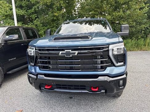 Used 2025 Chevrolet Silverado 2500 LT w/ Trail Boss Package AWD/4WD image 25