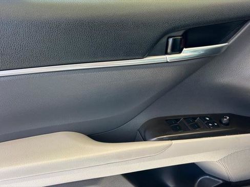 Certified 2022 Toyota Camry LE FWD image 12
