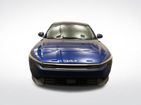 Used 2025 Kia K4 FWD image 2