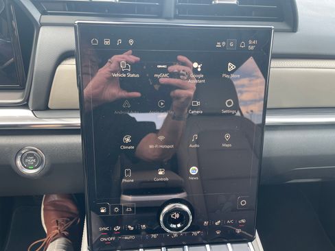 New 2026 GMC Terrain Elevation w/ Elevation Premium Package image 13