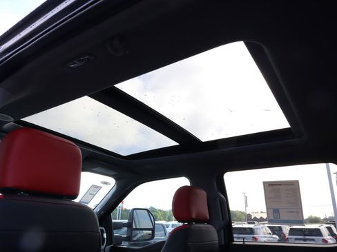 New 2023 Ford F250 Lariat w/ Lariat Ultimate Package image 39