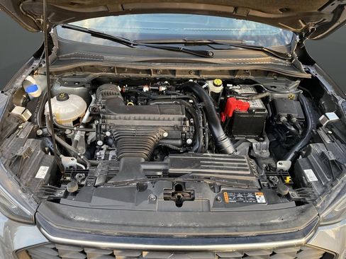 Certified 2025 Ford Escape Platinum image 46