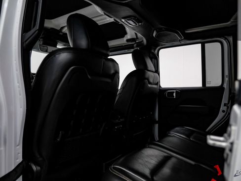 Used 2022 Jeep Wrangler Unlimited Rubicon w/ Xtreme Recon 35" Tire Package image 82