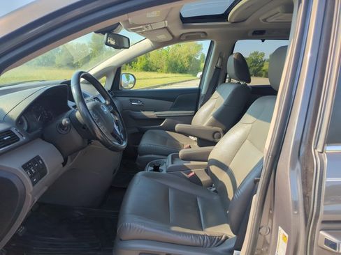 Used 2015 Honda Odyssey EX-L image 16