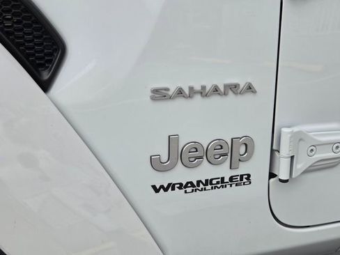 Certified 2022 Jeep Wrangler Unlimited Sahara image 11