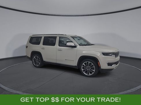 Certified 2022 Jeep Wagoneer Series III w/ Premium Group I AWD/4WD image 2