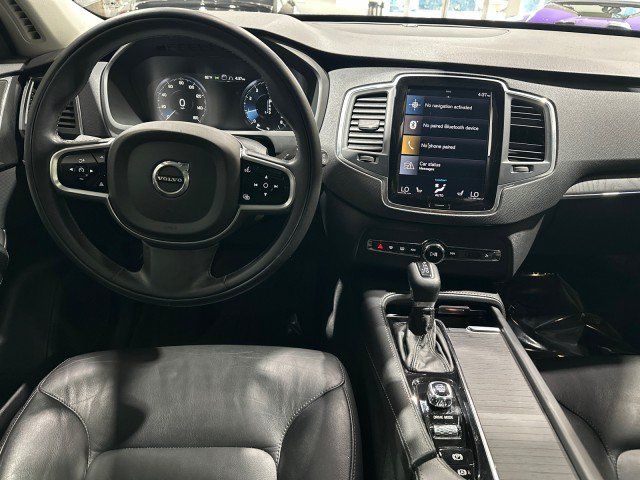 Used 2020 Volvo XC90 T5 Momentum w/ Protection Package Premier FWD image 41