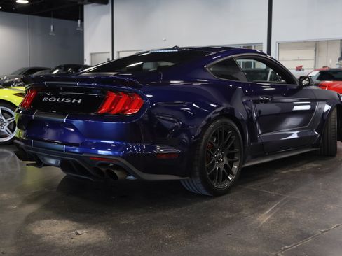 Used 2019 Ford Mustang GT Premium w/ GT Performance Package RWD image 6