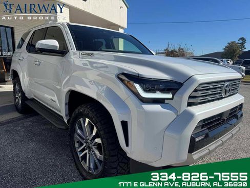 Used 2025 Toyota 4Runner Limited image 4