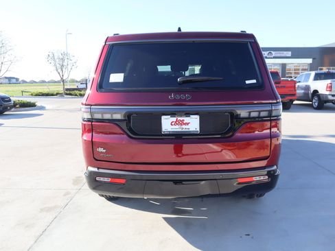 New 2026 Jeep Grand Wagoneer Limited AWD/4WD image 24