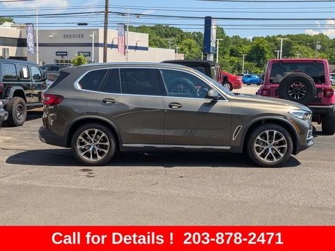 Used 2022 BMW X5 xDrive40i w/ Premium Package AWD/4WD image 2