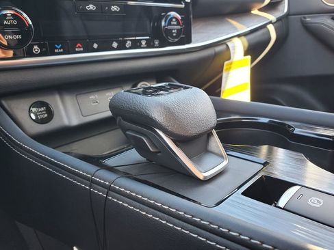 New 2026 Nissan Rogue Platinum image 26