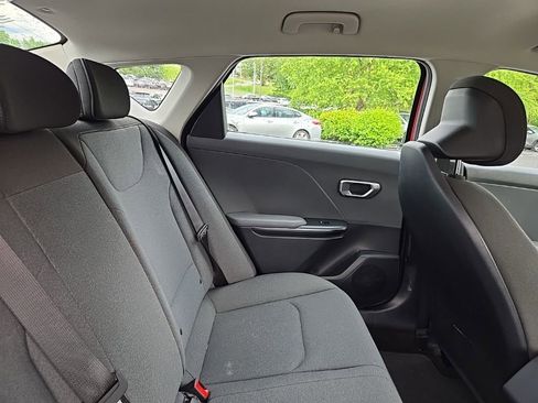 Certified 2025 Kia K4 FWD image 33