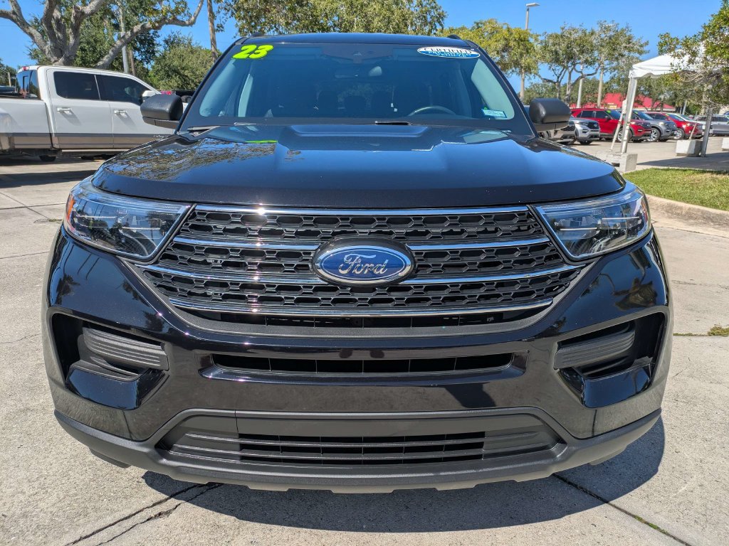 Used 2023 Ford Explorer XLT RWD image 8