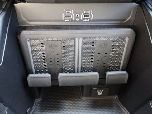 Used 2025 RAM 2500 Laramie image 30