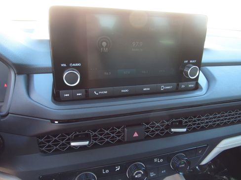 New 2025 Honda Accord SE image 17