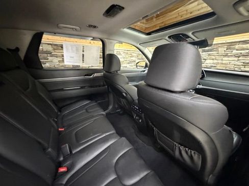 Used 2022 Hyundai Palisade SEL w/ 8P Bench Seat Package AWD/4WD image 36