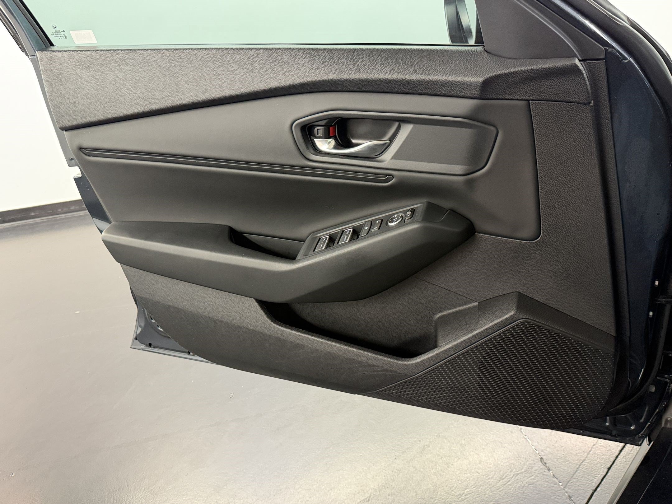 Certified 2023 Honda Accord EX image 13