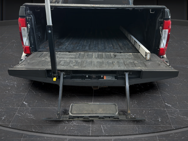 Used 2019 Ford F250 XLT w/ XLT Premium Package AWD/4WD image 24