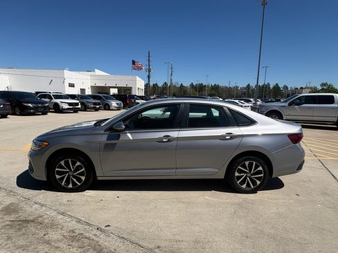 Used 2022 Volkswagen Jetta S image 5