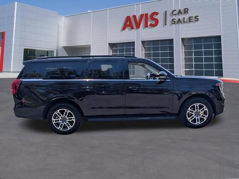 Used 2025 Ford Expedition Max Active AWD/4WD image 5