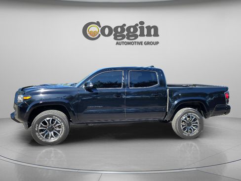 Used 2023 Toyota Tacoma TRD Sport w/ TRD Premium Sport Package AWD/4WD image 2