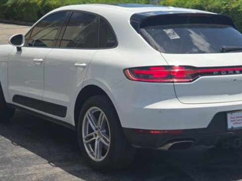 Used 2019 Porsche Macan w/ Premium Package Plus AWD/4WD image 4